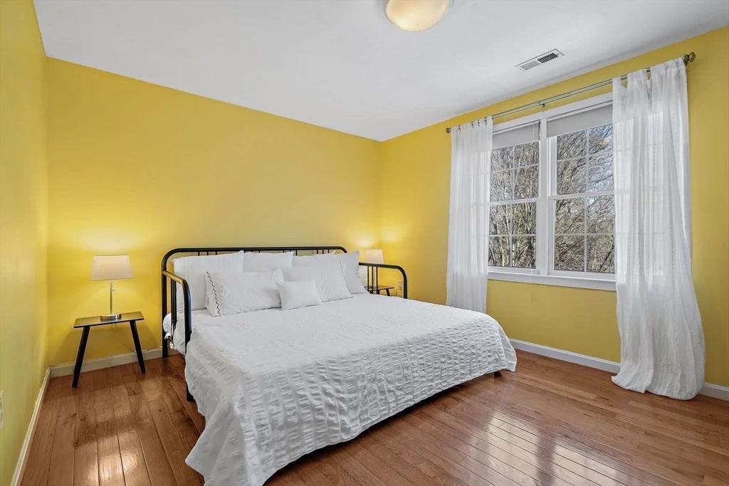 Photo of 15 Winterberry Dr
