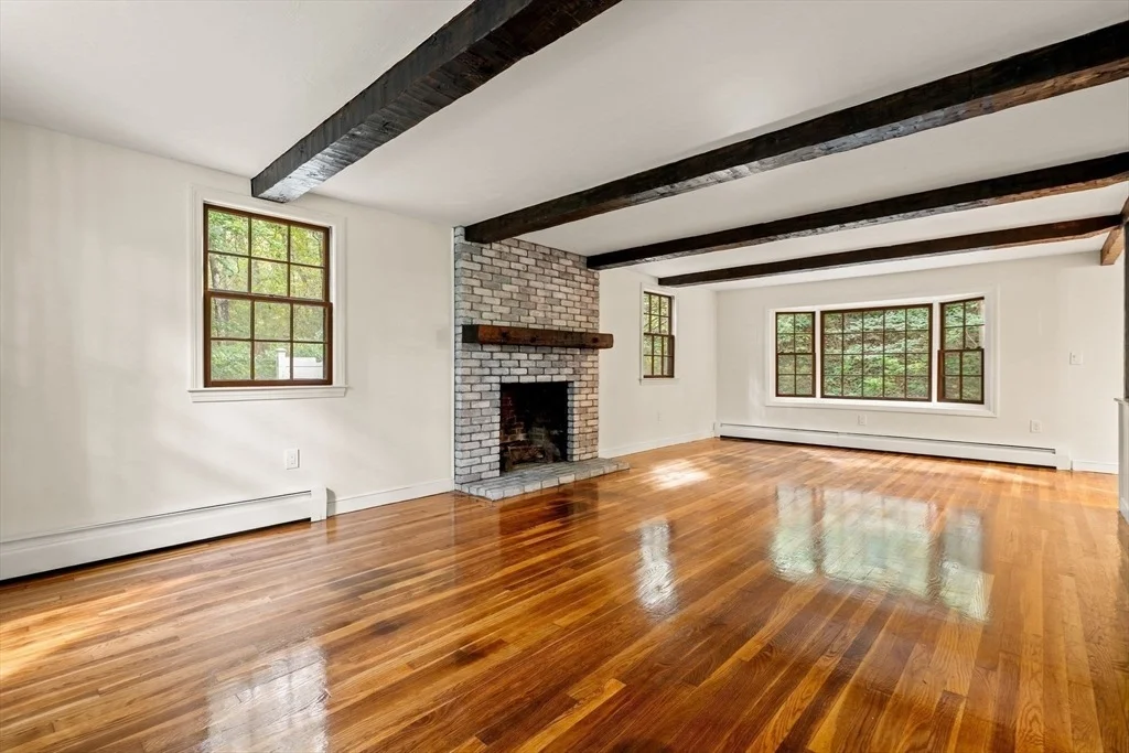 Photo of 123 Dutton Rd
