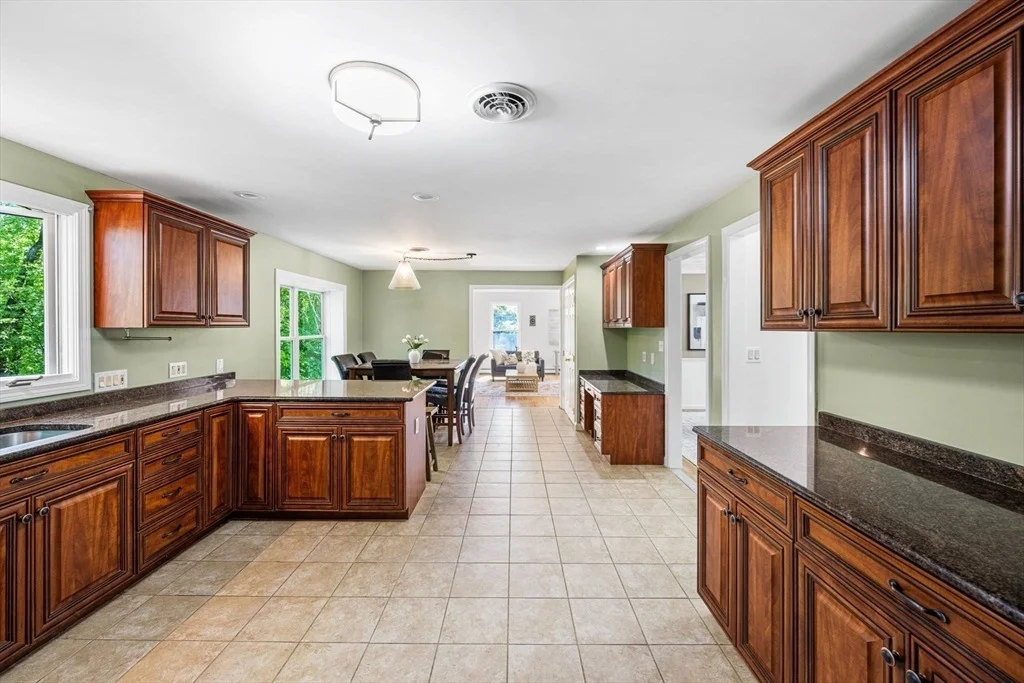 Photo of 4 Skyview Dr