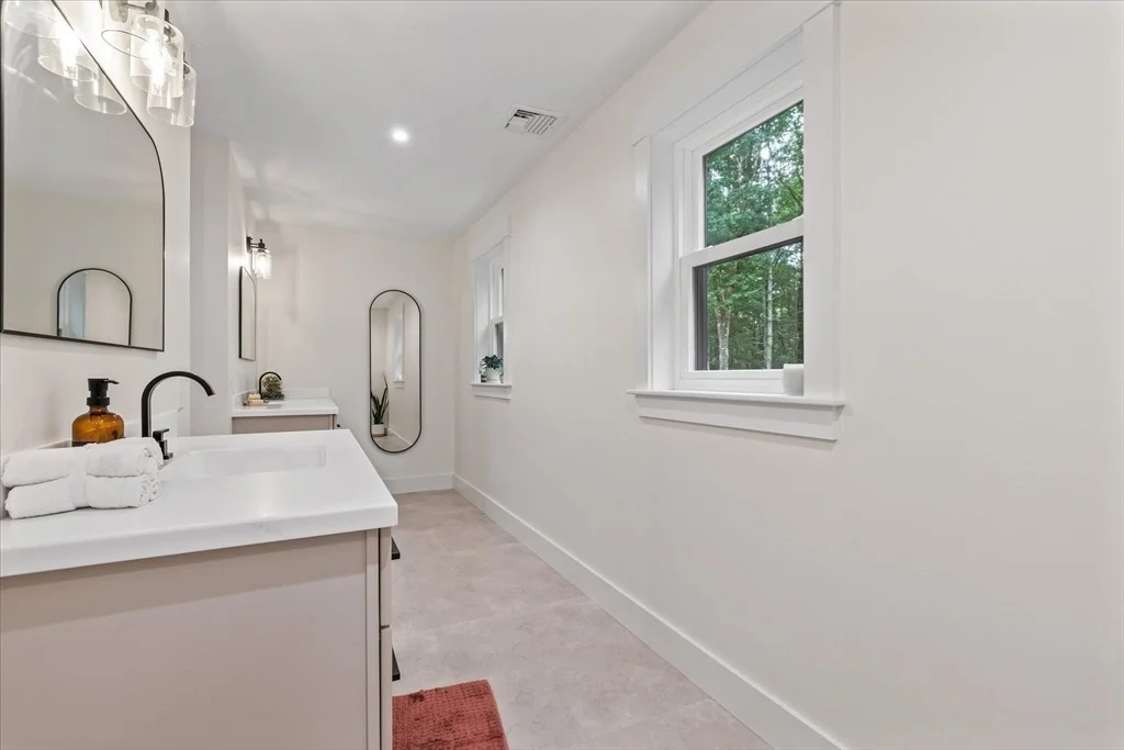 Photo of 50 Hillside Dr