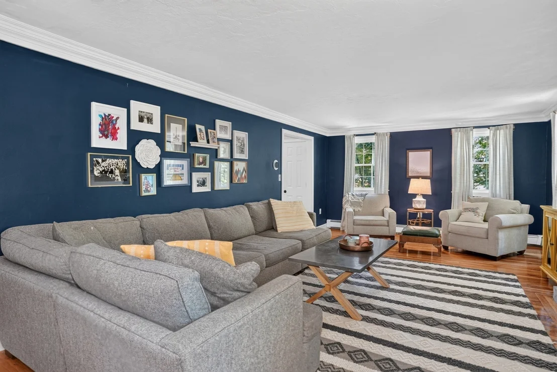 Photo of 18 Coolidge Cir