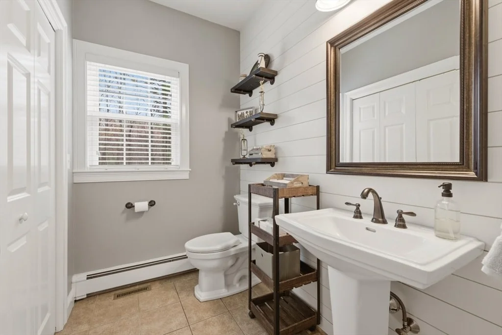 Photo of 24 Gristmill Ln