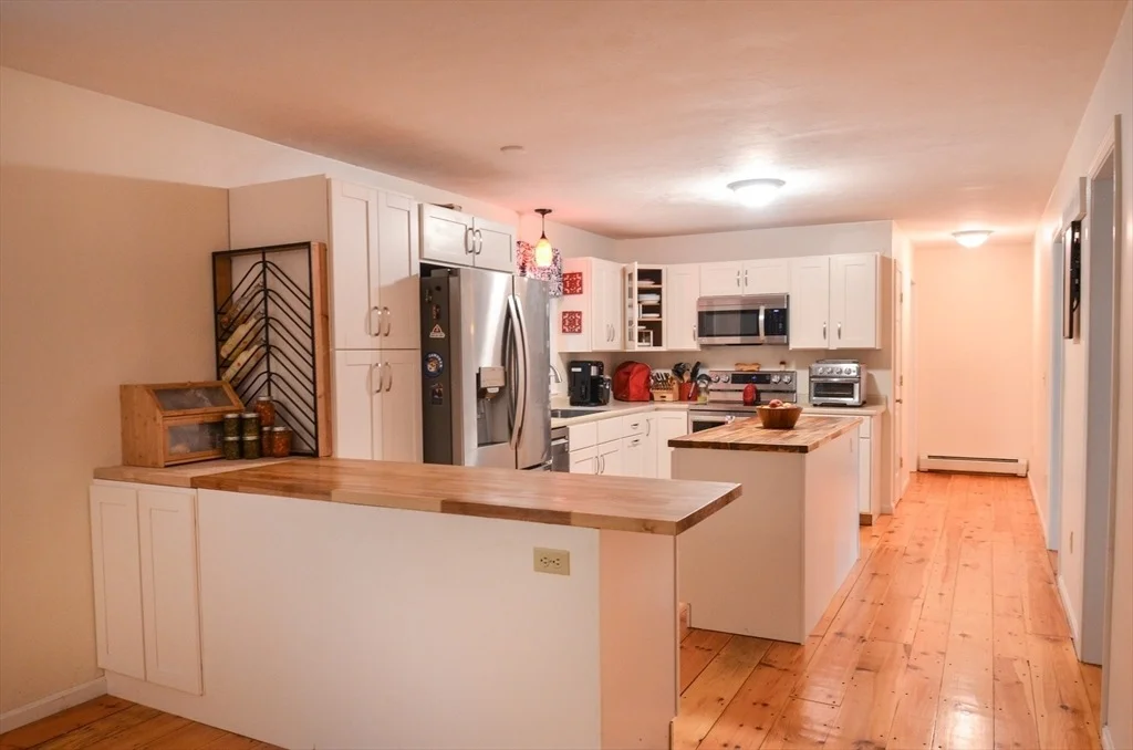 Photo of 169 Lyman Rd