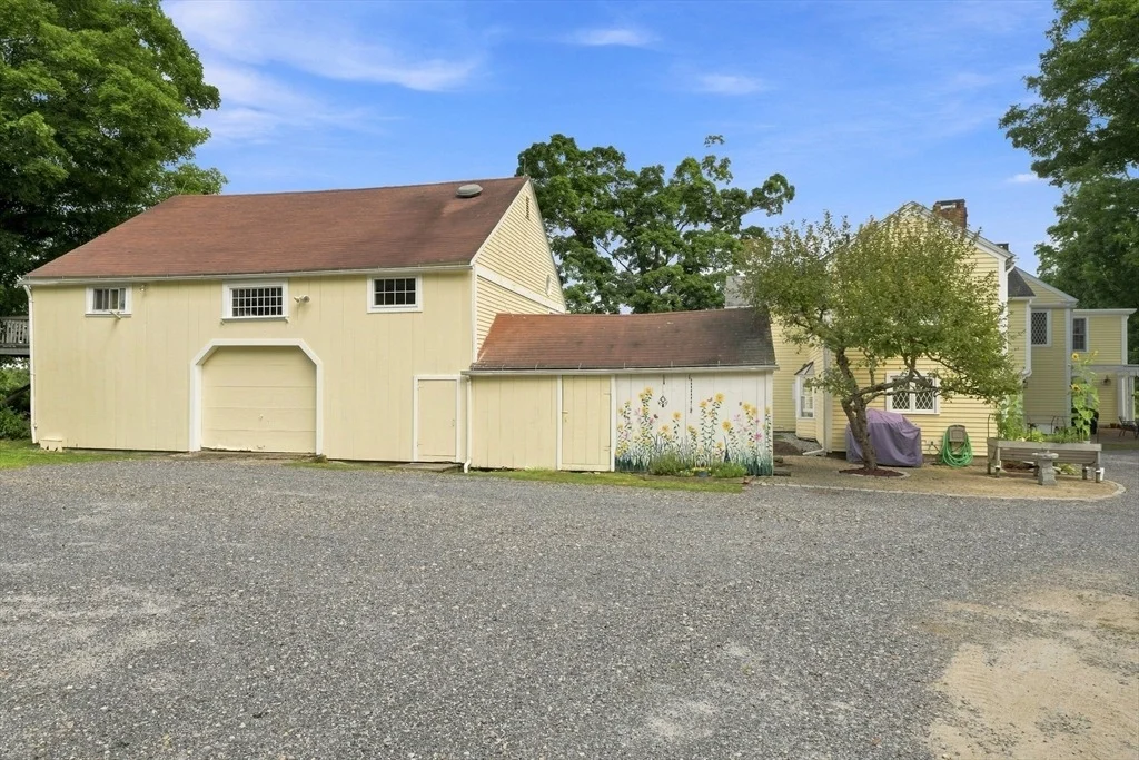 Photo of 170 Brookfield Rd