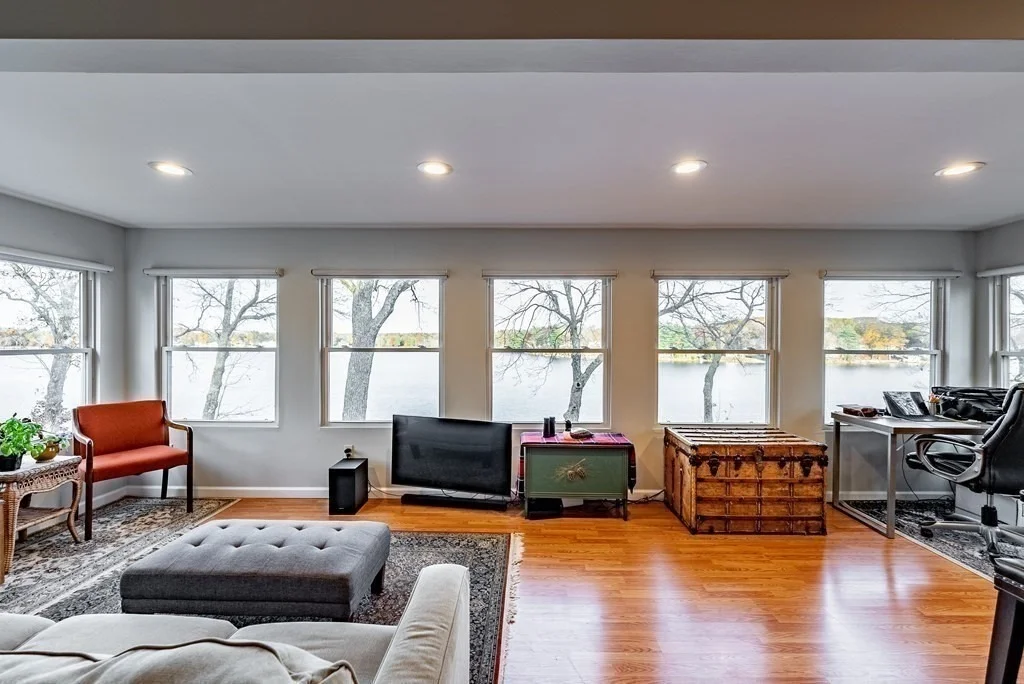 Photo of 24 Shore Rd