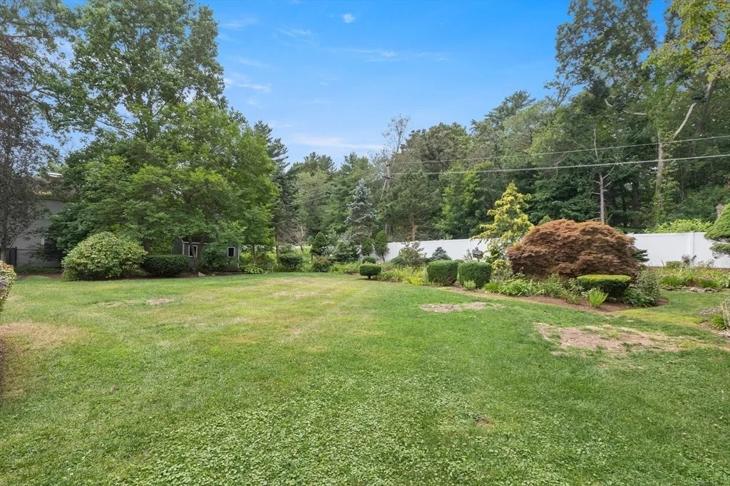 Photo of 10 Parsonage Ln