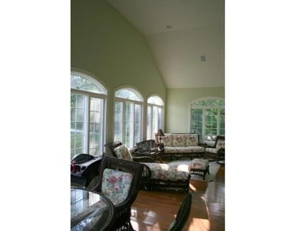 Photo of 6 Everett Circle