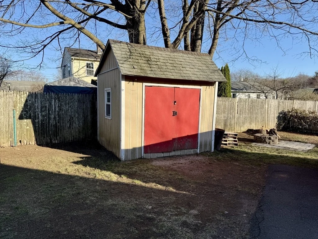 Photo of 180 Russell Rd