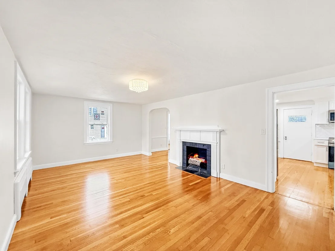 Photo of 32 Grant Rd