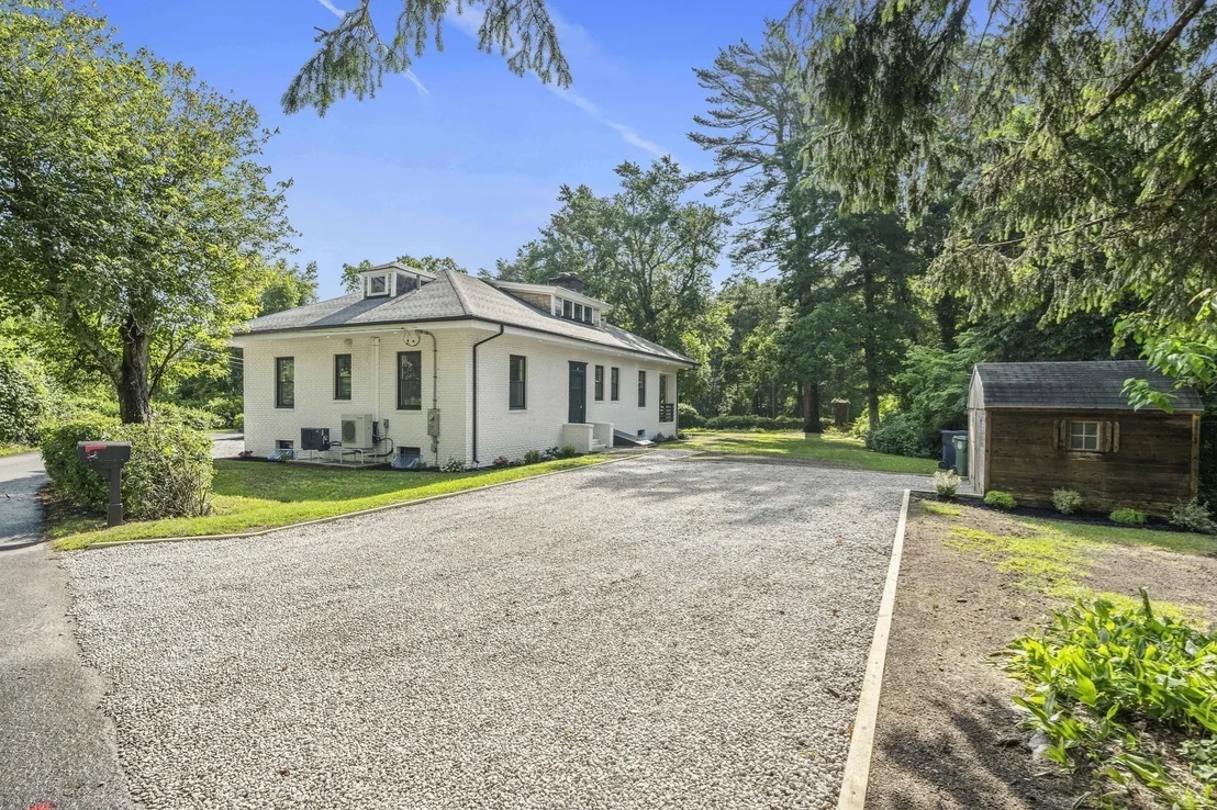 Photo of 4 Marconi Lane