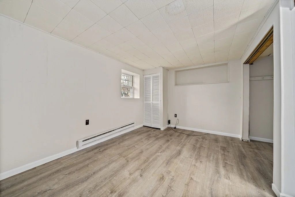 Photo of 38 Winthrop Dr