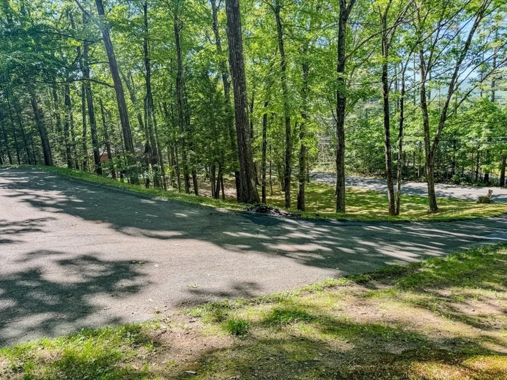 Photo of 70 Lovers Lane