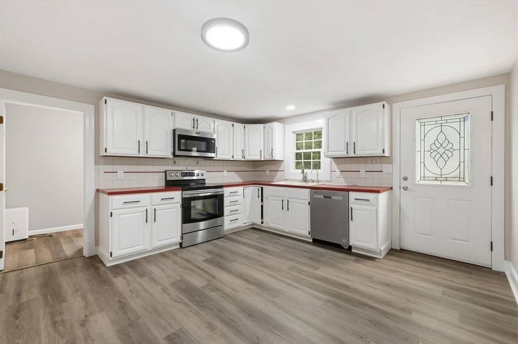 Photo of 18 Fuller Ave