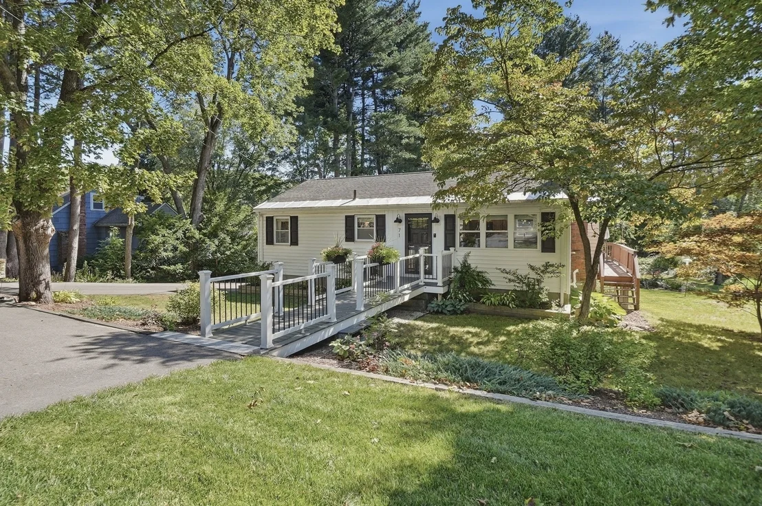 Photo of 71 Causeway St