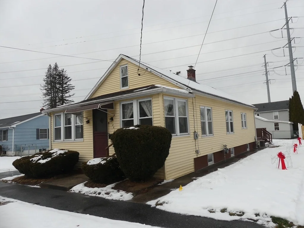 Photo of 26 Whitin Ave