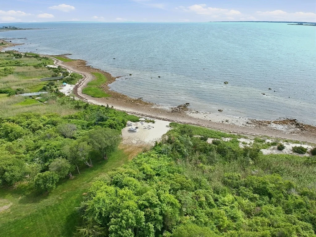 Photo of 1 Smugglers Rd