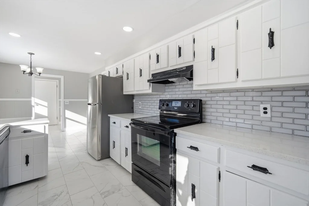 Photo of 87 Clarendon Ave