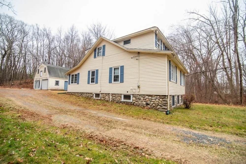 Photo of 449 Amesbury Rd