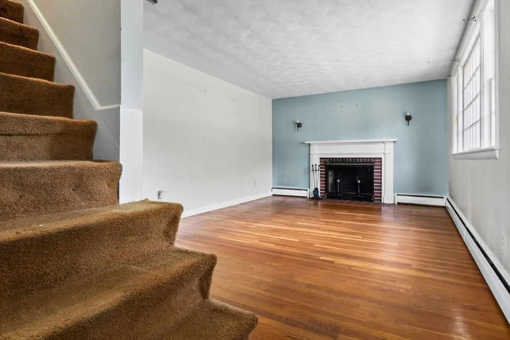 Photo of 10 Noyes Rd