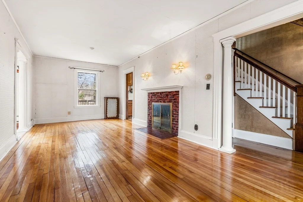 Photo of 184 Aspen Rd