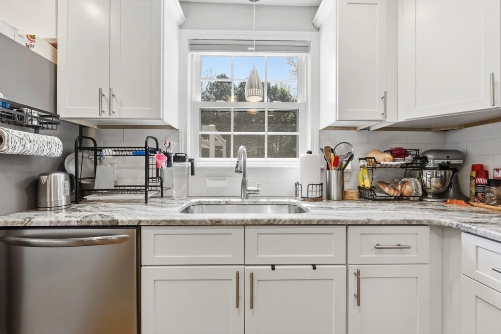 Photo of 983 Shoemaker Ln