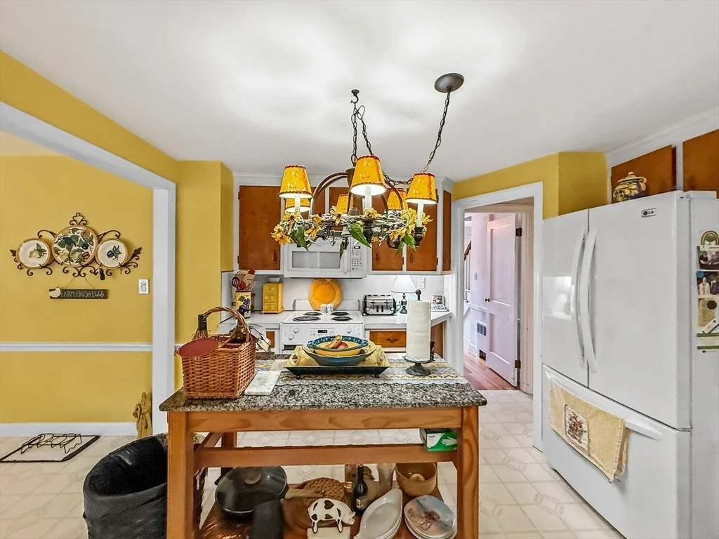 Photo of 8 Thorndike Rd