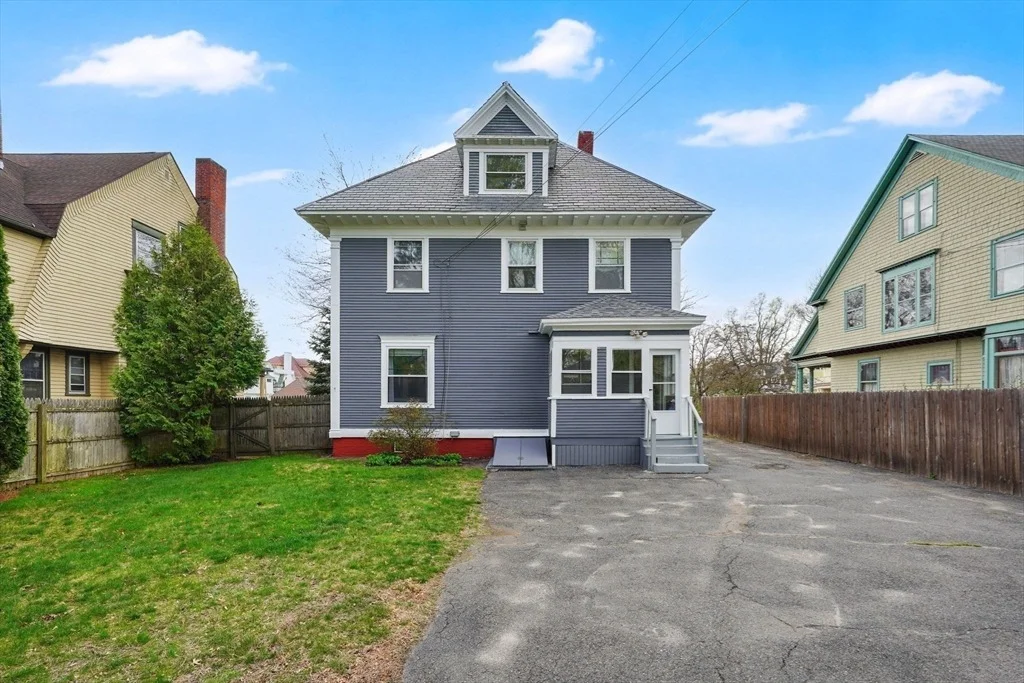 Photo of 227 Forest Park Ave