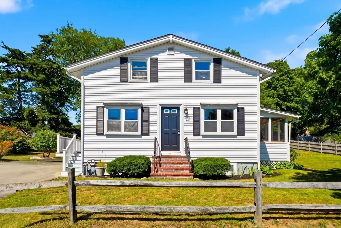 Photo of 98 Towne Way