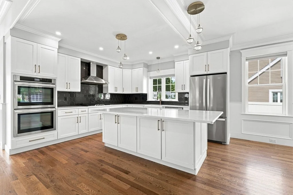 Photo of 698 Trapelo Road
