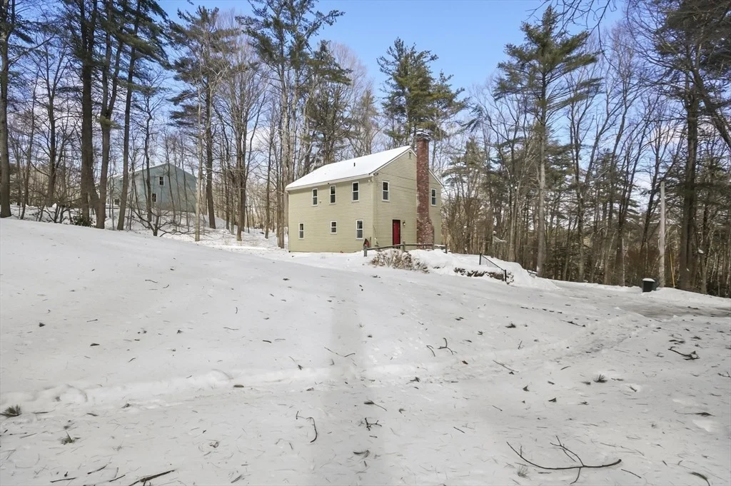 Photo of 3 Mount Jefferson Rd