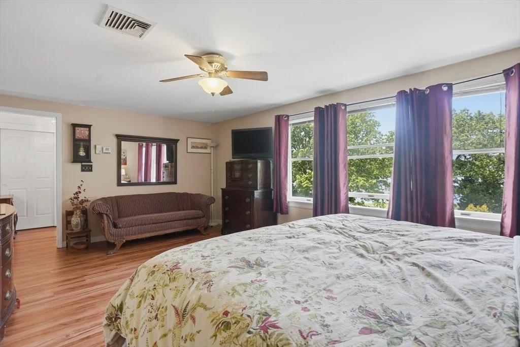 Photo of 11 Jeffrey Lane