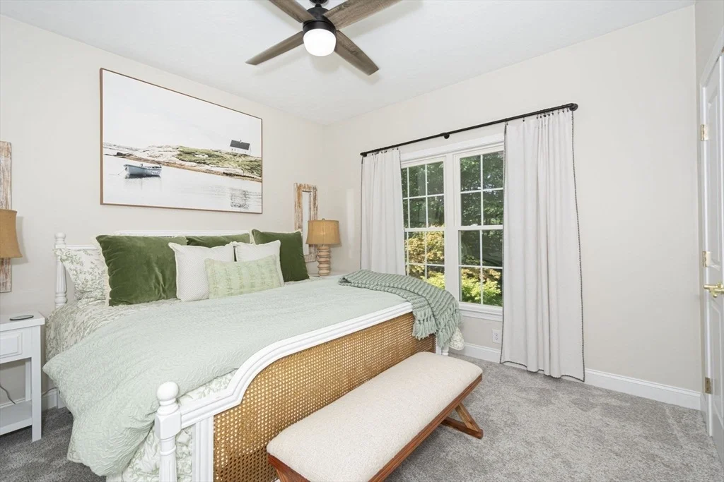 Photo of 258 Nicholas Dr