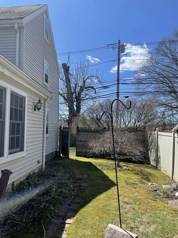 Photo of 225 Trapelo Road