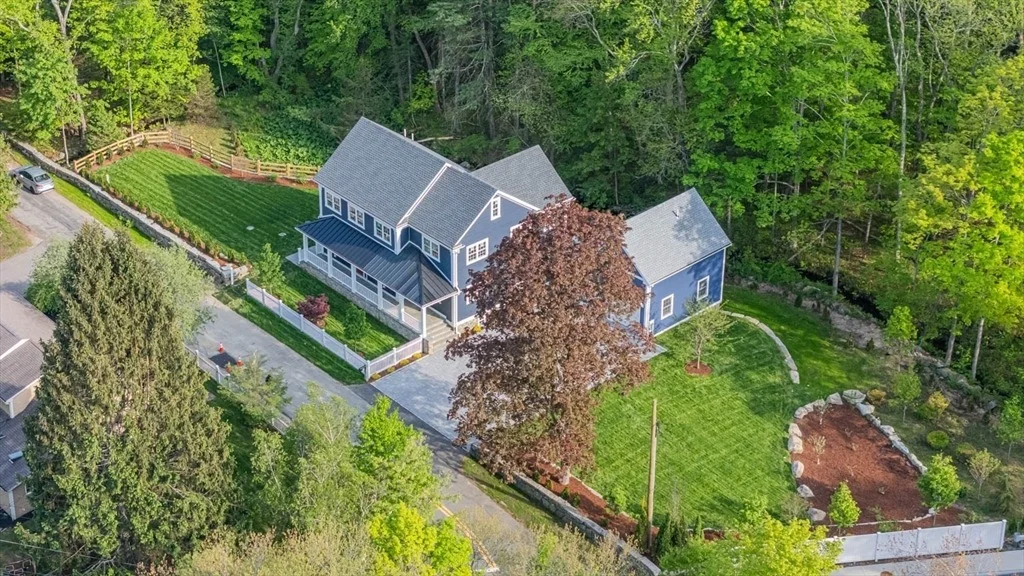 Photo of 12 Stoddard