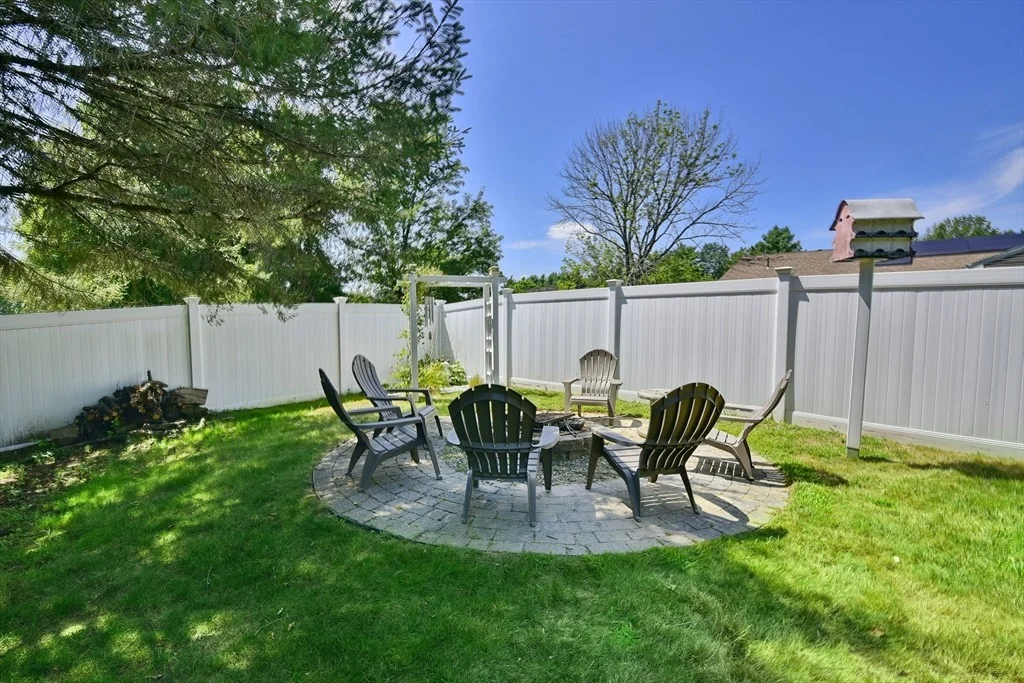 Photo of 444 Dennison Dr
