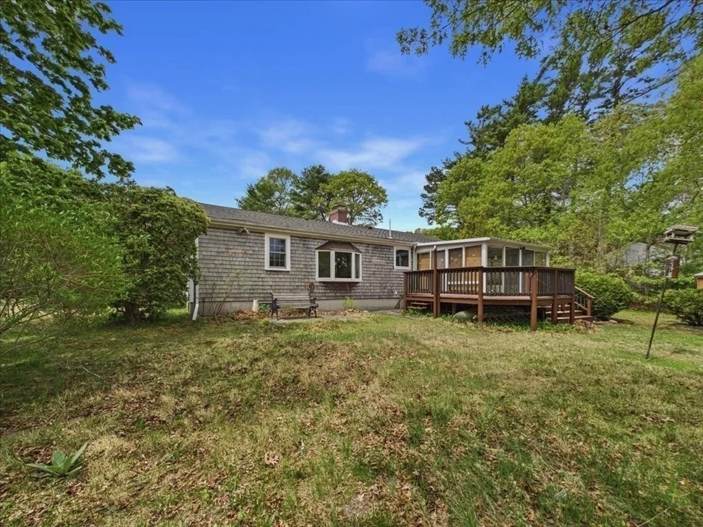 Photo of 40 Bennets Neck Dr