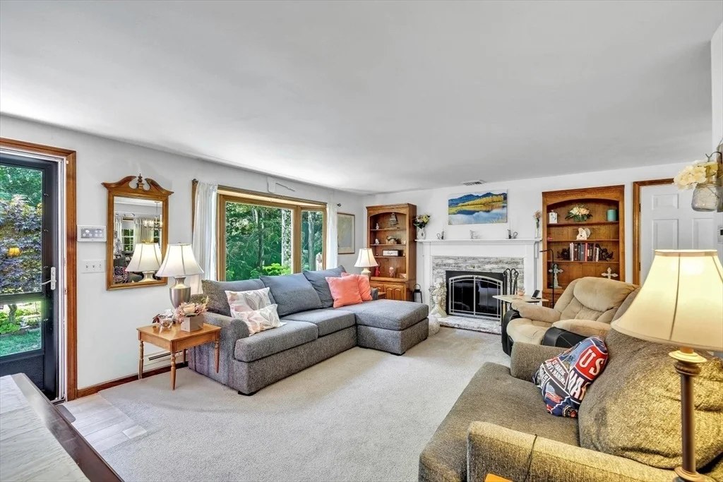 Photo of 248 Mashpee Neck Rd
