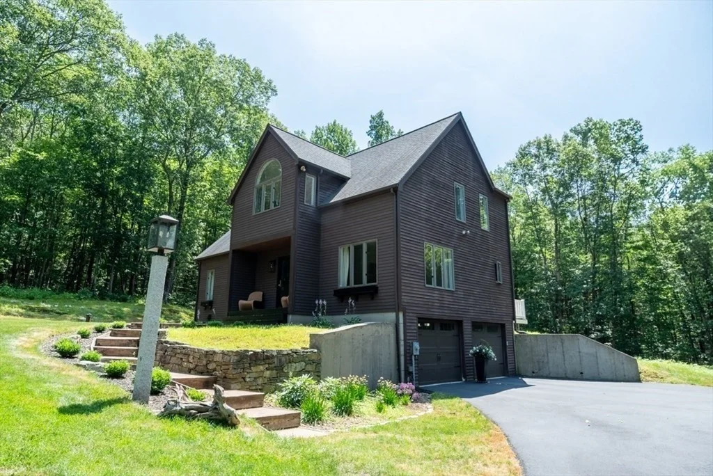 Photo of 140 Sutton Rd