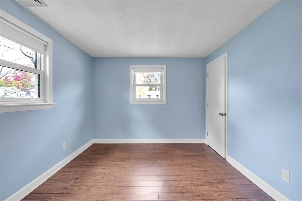 Photo of 15 Fairbrook Rd