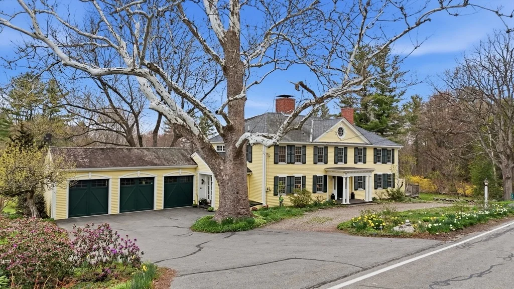 Photo of 77 Pinnacle Rd