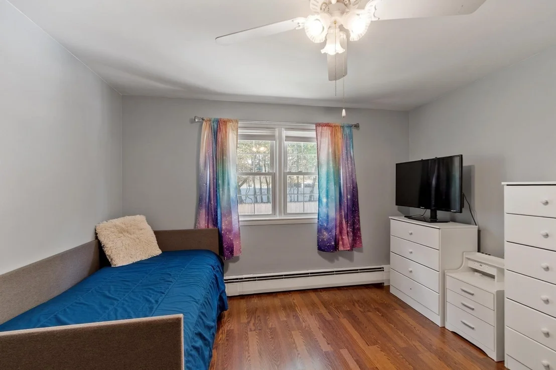 Photo of 160 Jackson St