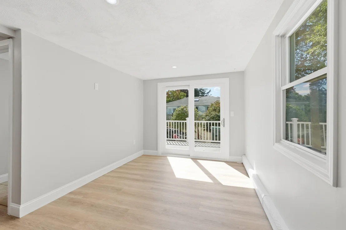 Photo of 98 Towne Way