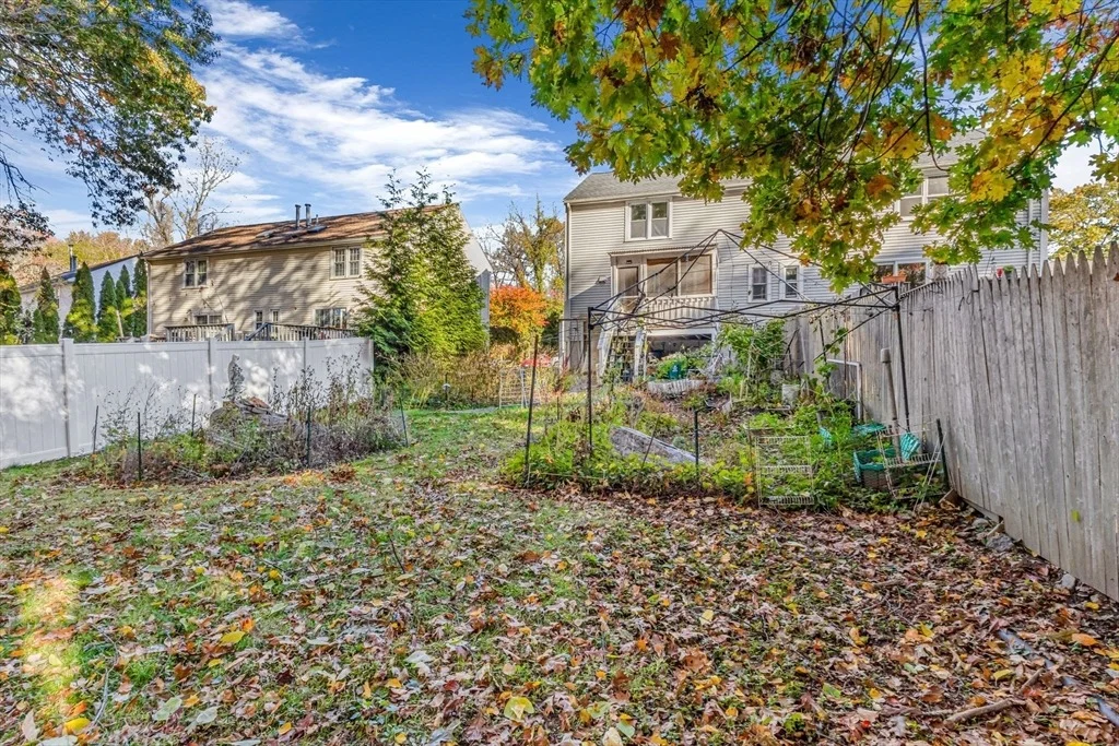 Photo of 46 Vincent Cir