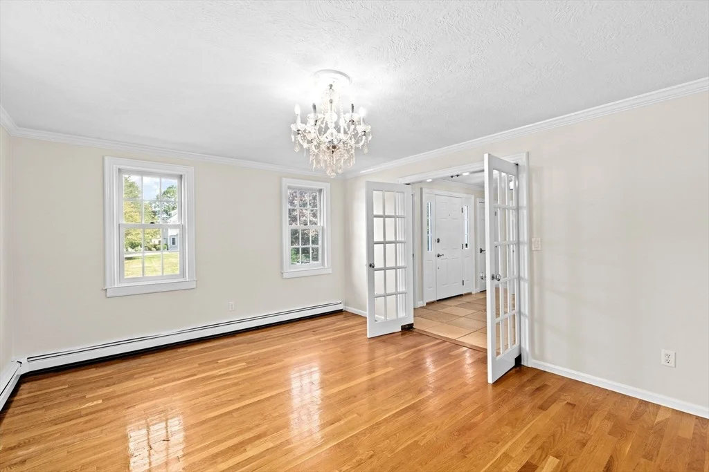 Photo of 2 Windward Lane
