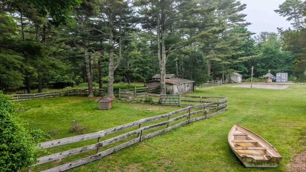Photo of 651 Point Road