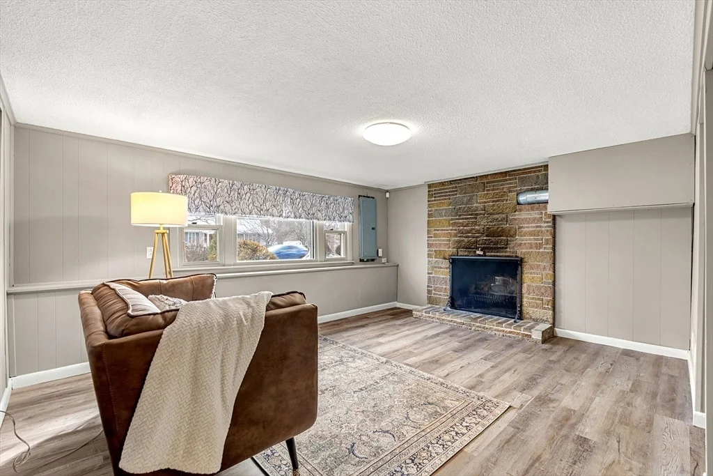 Photo of 169 Starr Ave