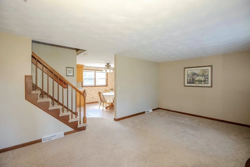 Photo of 239 Maple St
