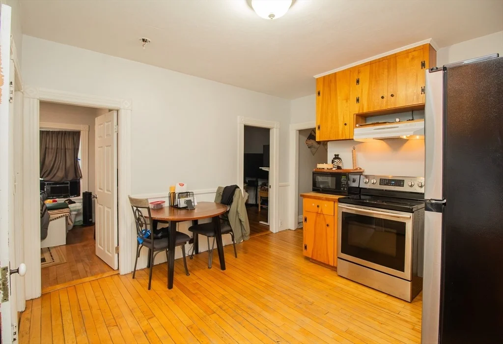 Photo of 18 Steele St