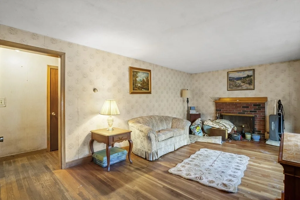 Photo of 15 Crescent Rd