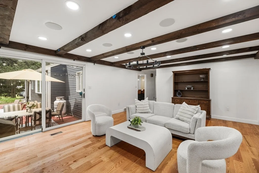 Photo of 107 Sandra Ln